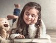 Raconter des histoires : l’art de la conteuse pour enfant