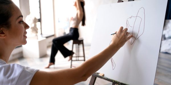 Comment la mise à niveau en arts appliqués ouvre les portes du design et des métiers créatifs ?
